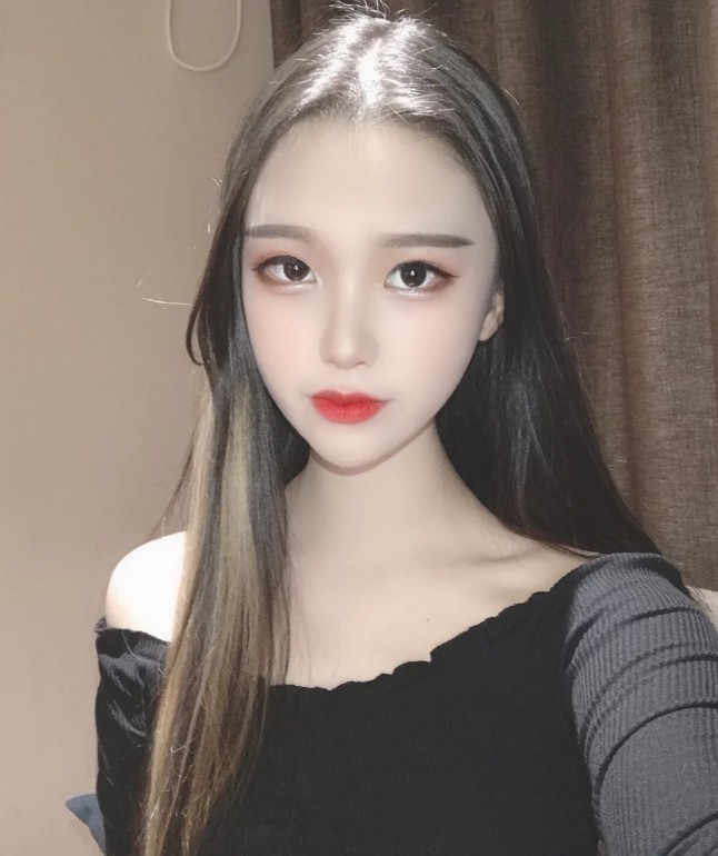 三亚韩式会所小姐貌美如花干到喊欧巴